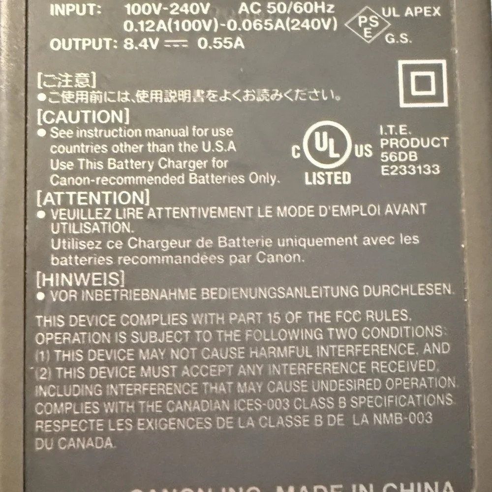 Canon Compact Battery Charger with batterry  CB-2LW